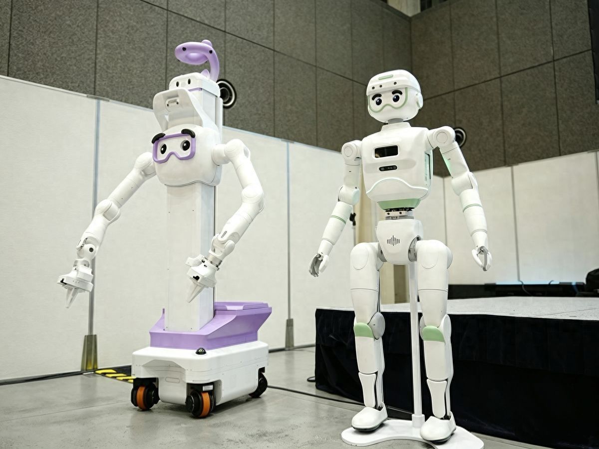 正行创新亮相APRCE 2026，发布全球首个零售物理智能24/7服务解决方案