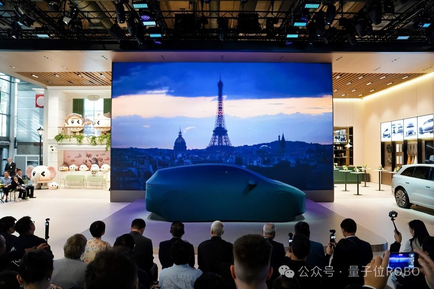 中国车企反攻德系车心脏！巴黎车展国产品牌独占三成，大众CEO连忙呼吁抱团迎战