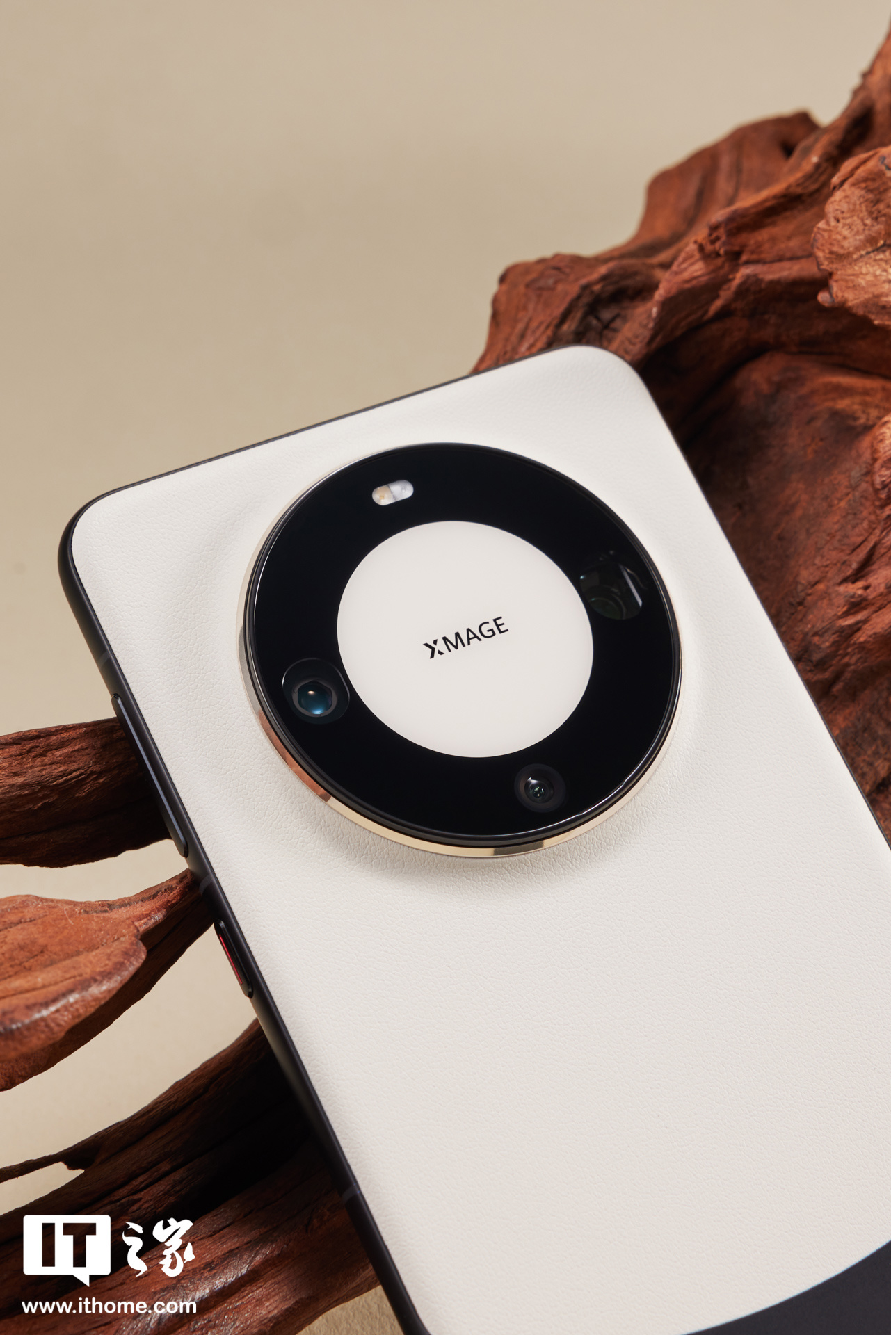 华为 Mate 60、Pura 70 等机型推送 HarmonyOS 7.0.0.109 SP6 版本,新增智能识别信息内容等功能