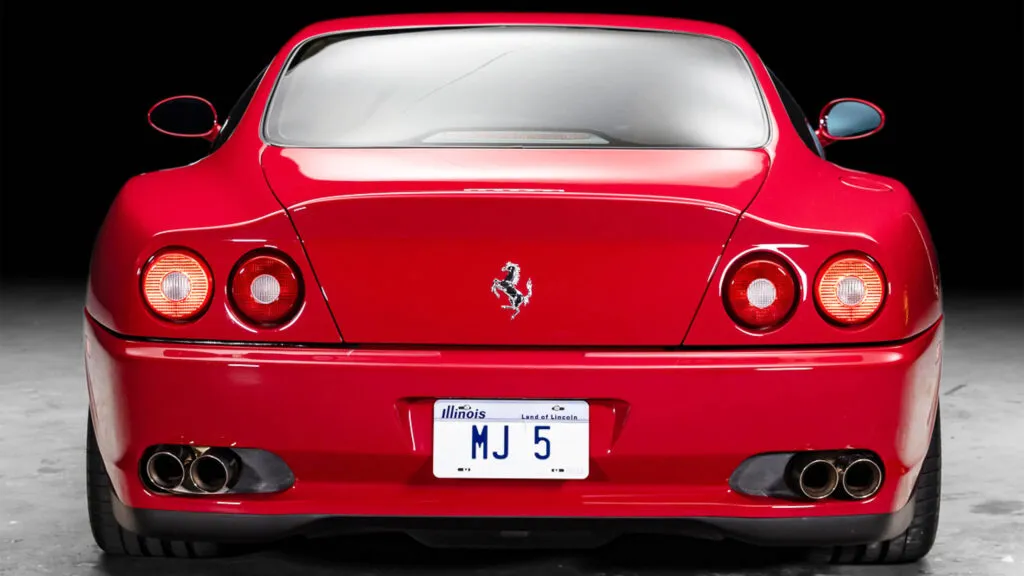 刷新车型售价纪录:迈克尔 · 乔丹开过的法拉利 550 Maranello 跑车拍出 270 万美元