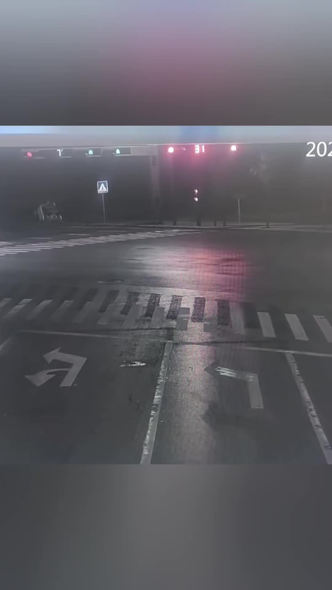 陕西神木警方回应问界汽车起火:系单方事故,司机已遇难