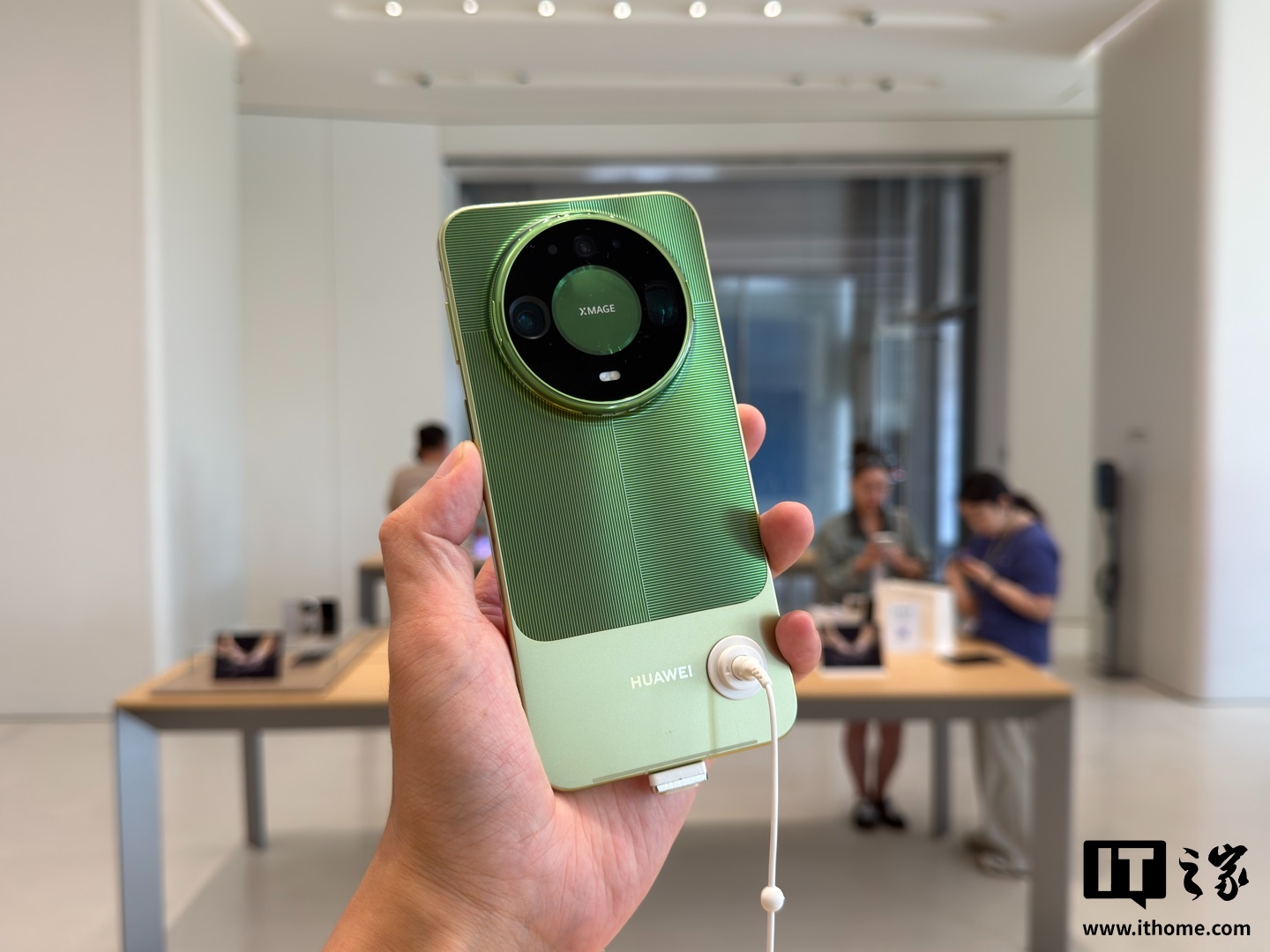 华为自研 Wi-Fi 7+ 芯片级协同技术支持设备上新,新增 Mate 90 系列手机