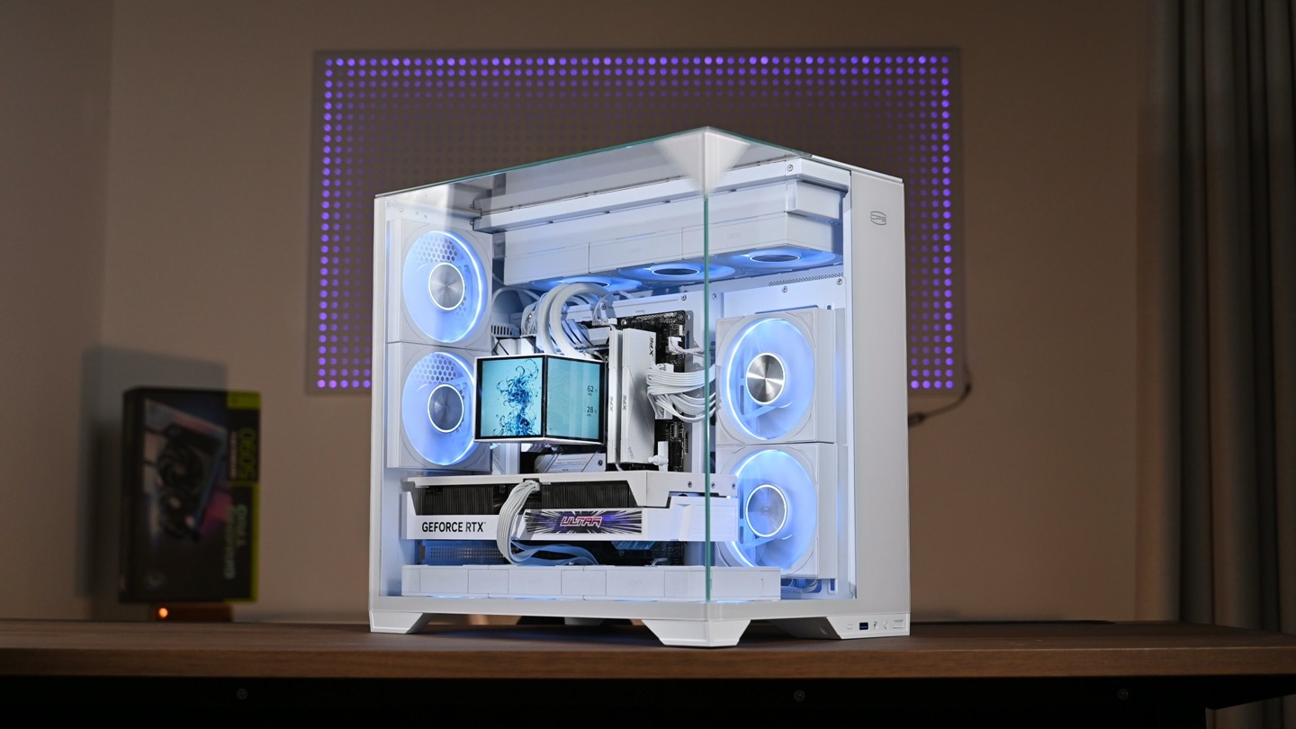 超频三推出 C3 N400 机箱:三面玻璃 5 槽 M-ATX,支持双后置风扇