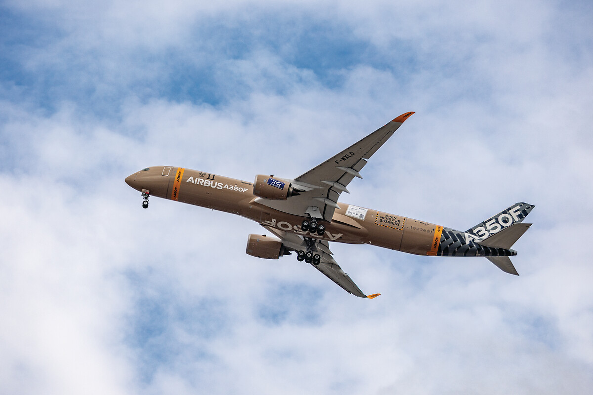 空中客车新一代大型货机 A350F 成功完成首飞